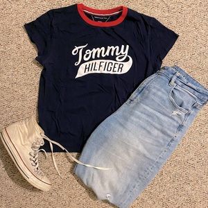 Vintage Tommy Hilfiger T-shirt